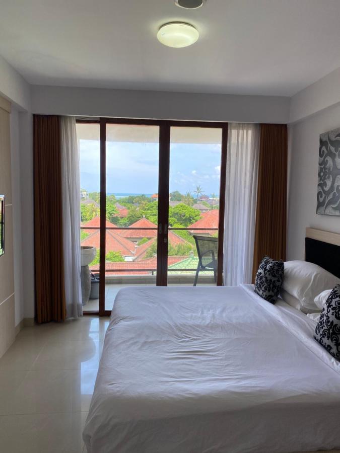 Appartement Stylish 2 Bedroom Penthouse Apt, Newly Refreshed, 50 Mbps, Pool, Gym, Resto
