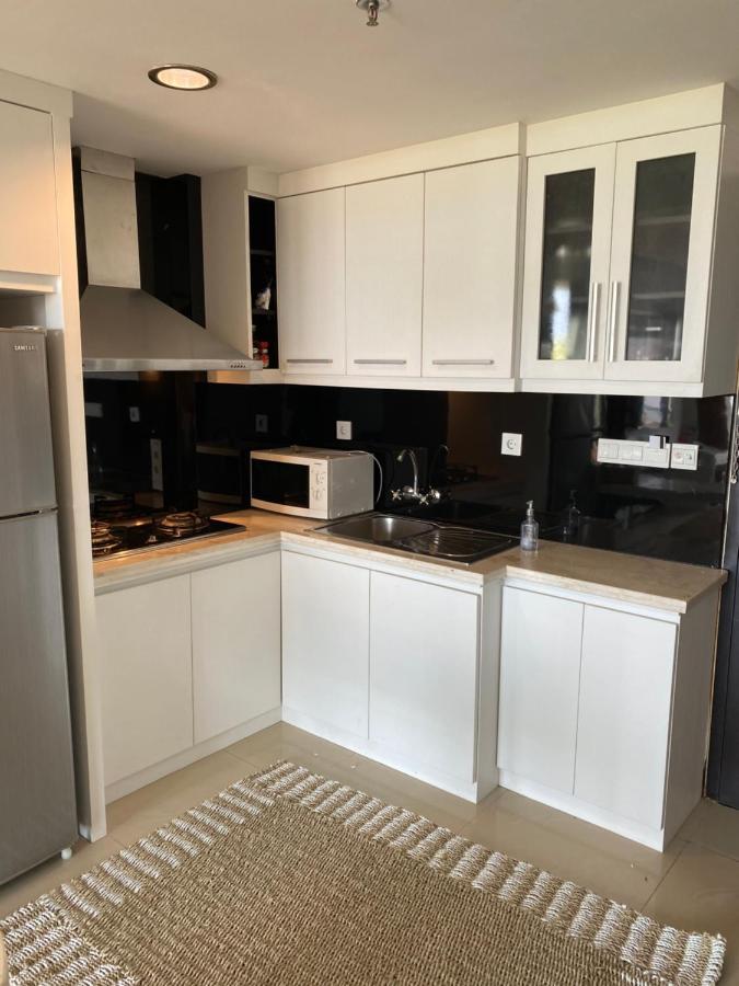 Appartement Stylish 2 Bedroom Penthouse Apt, Newly Refreshed, 50 Mbps, Pool, Gym, Resto